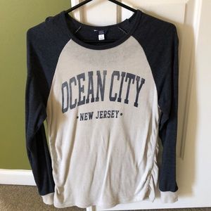 Long sleeve Ocean City raglan t-shirt